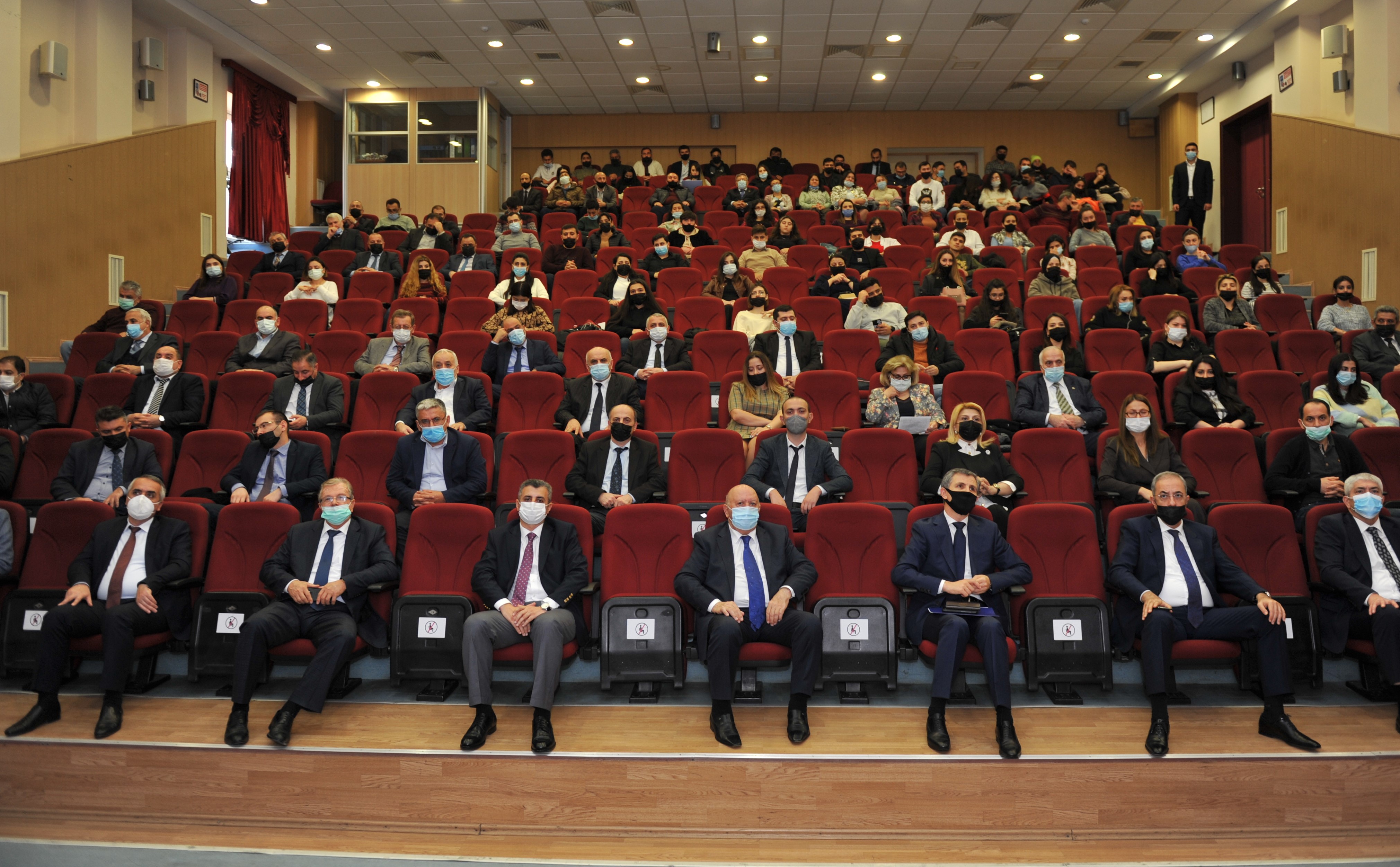 BMU-da Ümummilli Liderin anım gününə həsr olunmuş tədbir